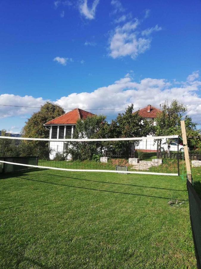 Villa Vikendica I Vajat Vrbica Kalesija Exterior foto