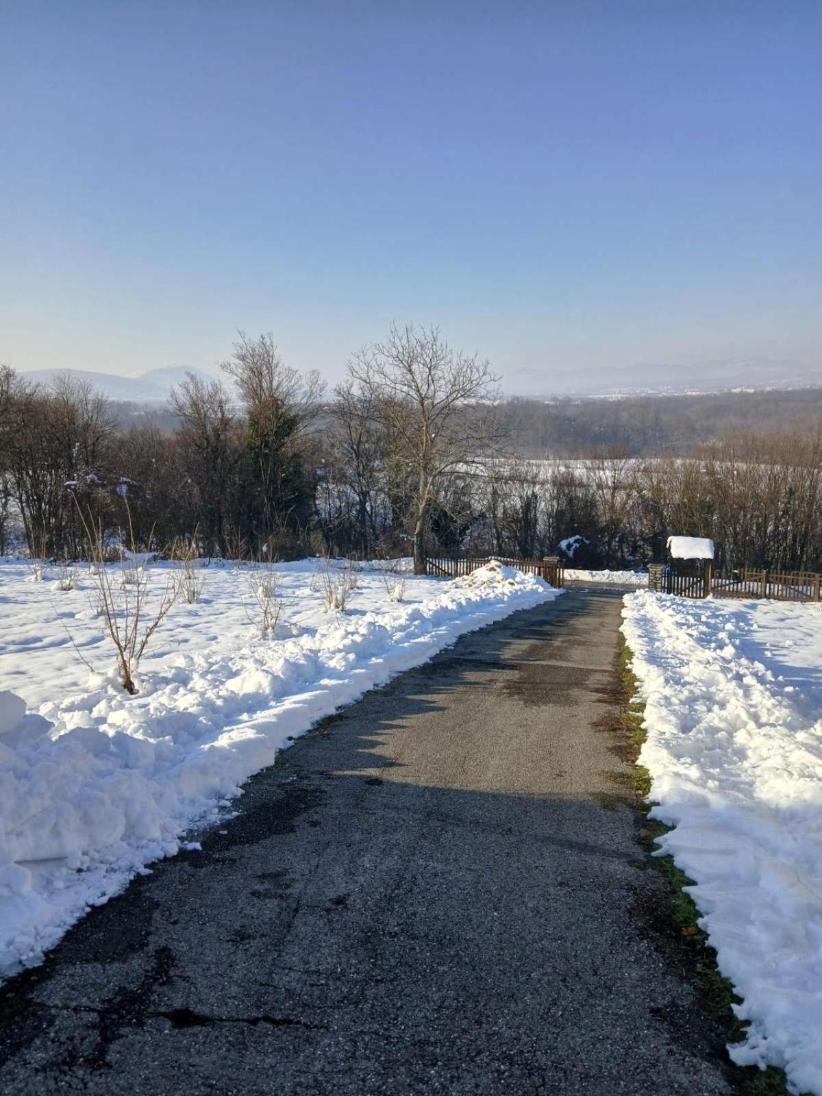 Villa Vikendica I Vajat Vrbica Kalesija Exterior foto